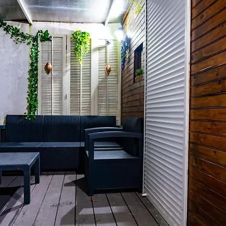 Tropical Jungle Loveroom Centre Apartment *