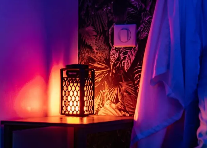 Tropical Jungle Loveroom Centre * Pau